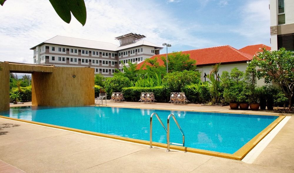 J. Park Hotel Chonburi Exterior photo