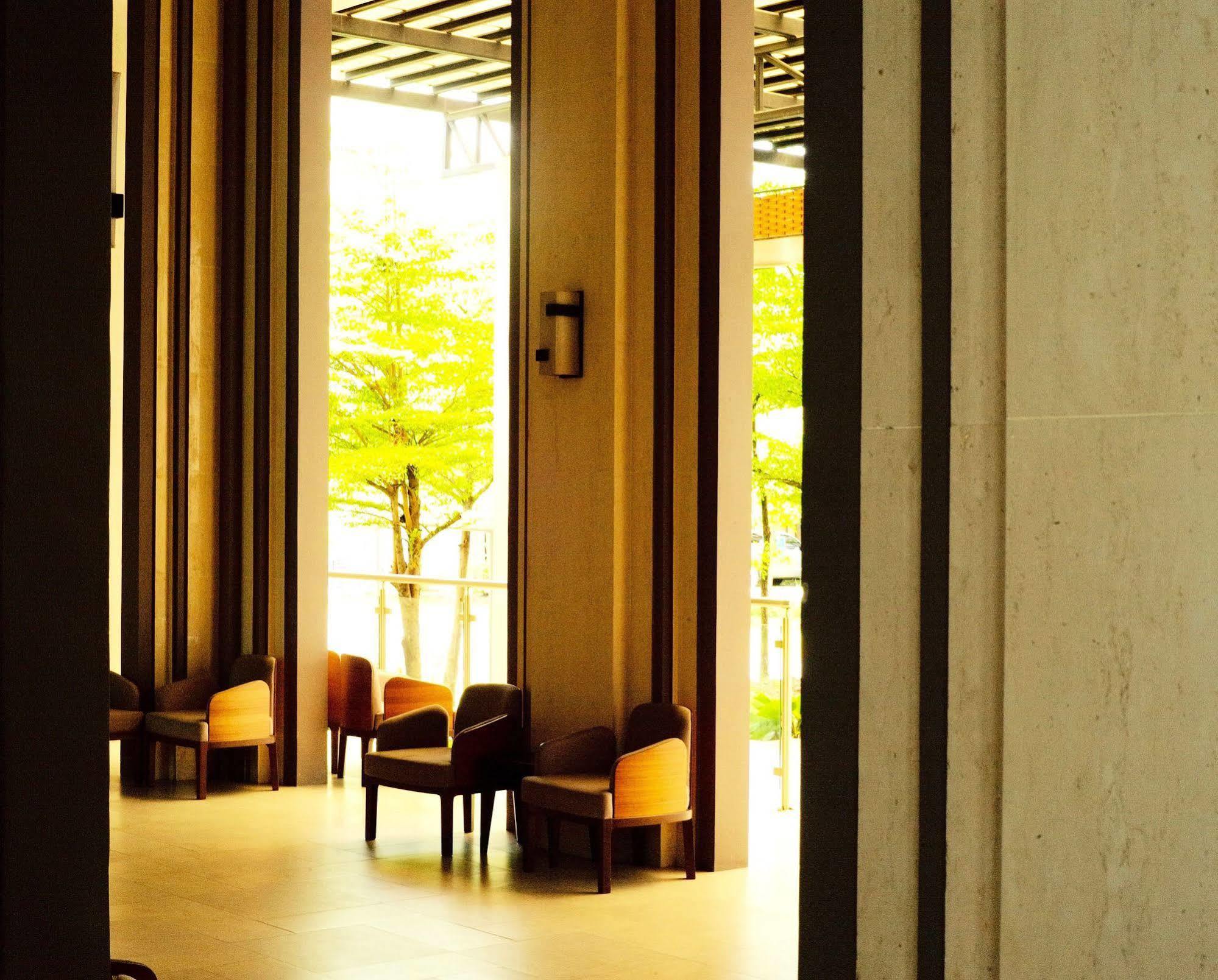 J. Park Hotel Chonburi Exterior photo